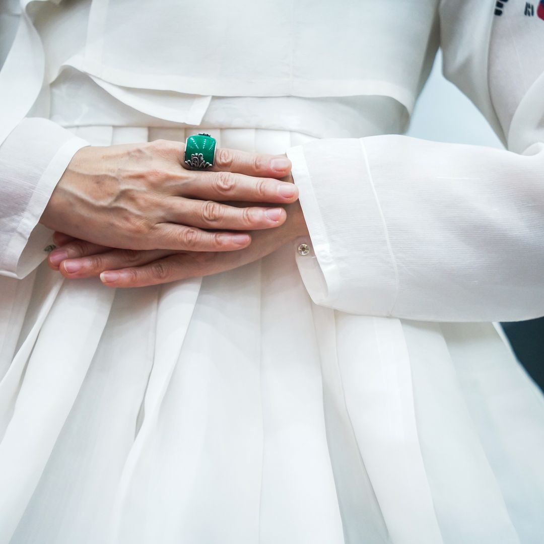 Integrating Modern Hanbok Wedding Dress Styles into Cross-Cultural Ceremony Planning