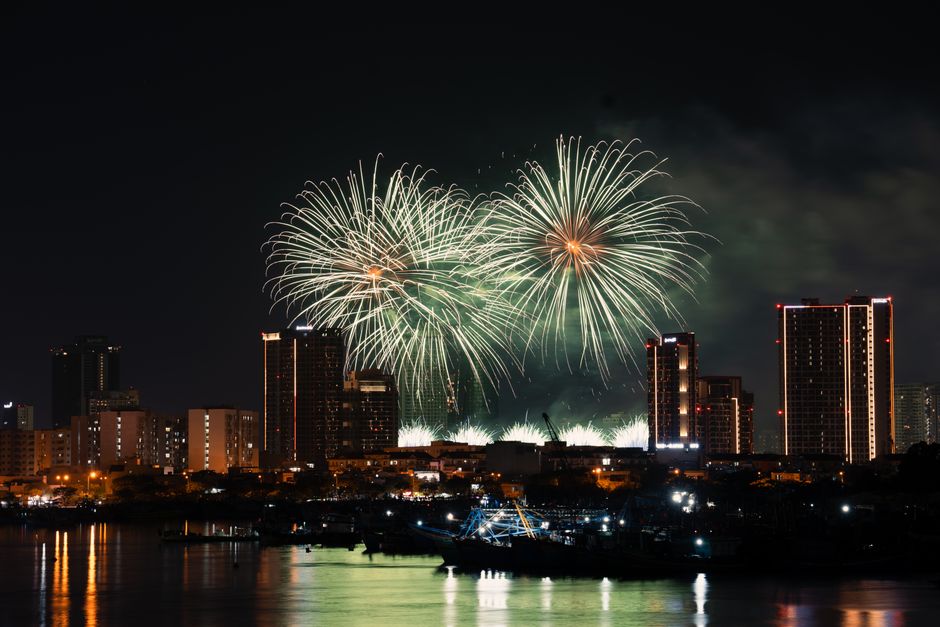 Planning a Wedding Near a Korean Fireworks Festival: Registration, Ceremony Opti