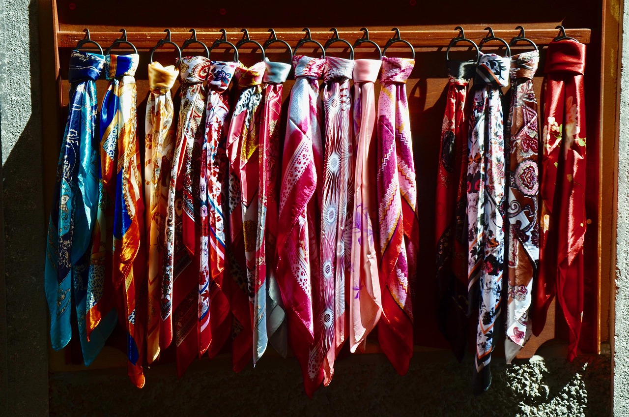 Budgeting For Your Hanbok Rental Wedding
